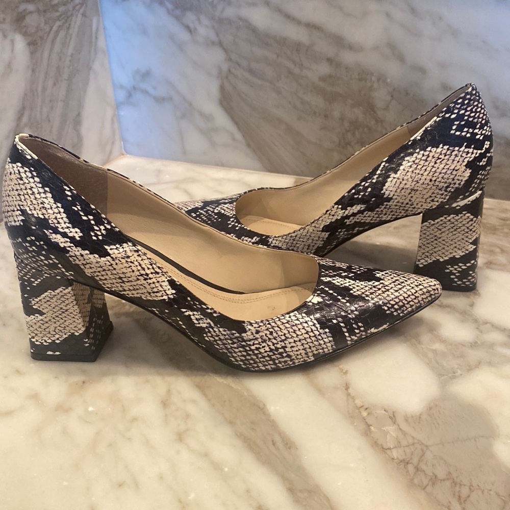 Marc Fisher Snakeskin pumps
